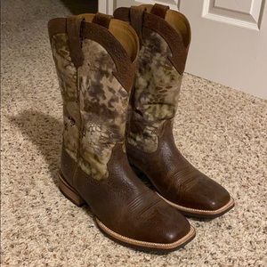 Men’s 10.5 EE Ariat Rambler Boot